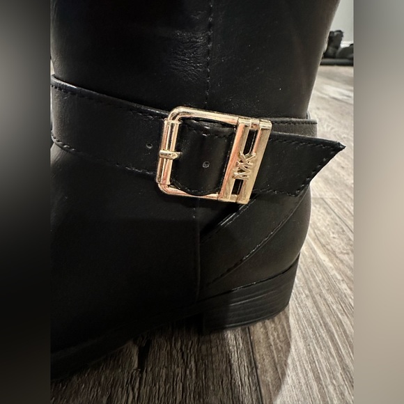 Michael Kors Boots - Picture 4 of 6